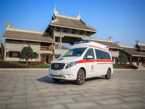 奔馳國(guó)六救護(hù)車(chē)